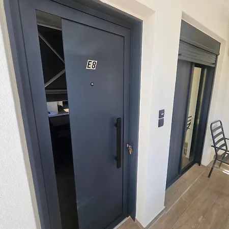 Xloh Apartment *