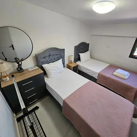 Xloh Apartment